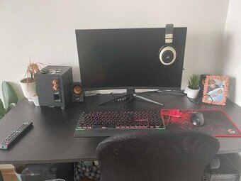 Herní PC + Monitor msi