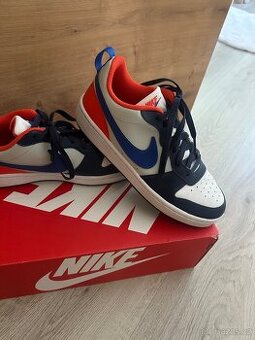 TENISKY NIKE VEL.40 - 1