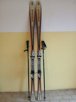 Sjezdové lyže Vülki