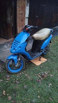 Skútr Piaggio energi 50