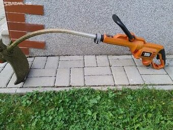 Strunový vyžínač (sekačka) Black & Decker