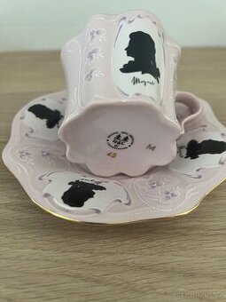 Prodám růžový porcelán hrneček s podšálkem Mozart