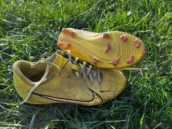 Dětské kopačky/lisovky vel 36,5