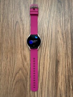 Samsung Galaxy Watch 4 + příslušenství (více řemínků)