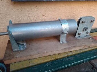 Plnička na jitrnice