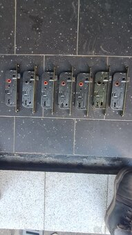 Zámek zadlabací, obyčejný klíč