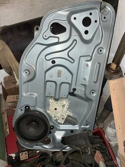 Volvo V50 LP stahovačka