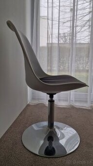 Dětská židle k pracovnímu stolu