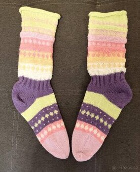 Ponožky pletené fialová