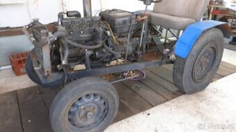 Malotraktor prodám.