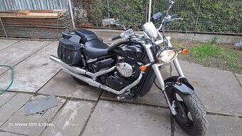 SUZUKI M800 Intruder - 1