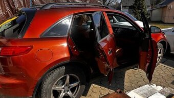 Infiniti FX35 4x4