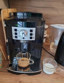 Delonghi magnifica S kávovar, LZE ZASLAT