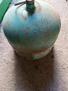 prodám 2kg bombu