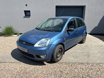 Ford Fiesta 1.4i 59KW, Tažné zařízení, Nová STK