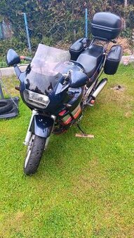 Suzuki gsx600