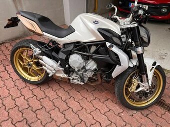 MV Agusta Brutale 675