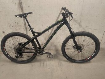 DARTMOOR PRIMAL 27,5 freestyle, skoky