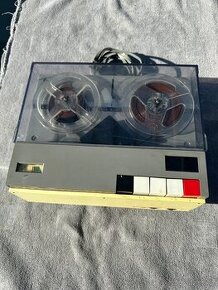 Magnetofon TESLA URAN funkční - 1