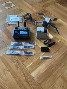 Dron DJI Mini 4 Pro Fly More Combo + DJI Care Refresh