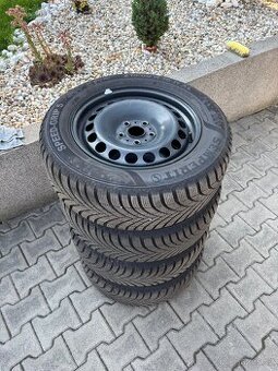 Sada plechových disků 215/60/16 5x112 vč. ZIMNÍ PNEU