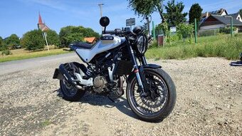 Husqvarna Svartpilen 125 2022 (dvojník KTM Duke 125)