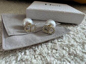 Perlove Dior nausnice