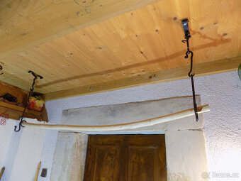 Kované hambálky ,držák.