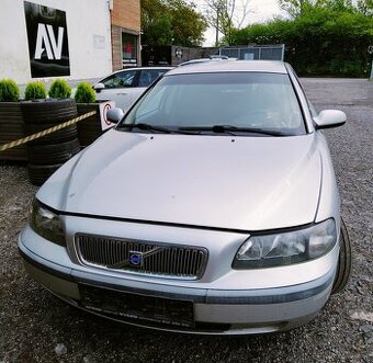 Volvo V70 AWD D5 120kw- Náhradní díly