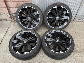 19" Elektrony SKODA Supernova s pneu 235/40 R19