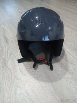 Dětská lyžařská helma