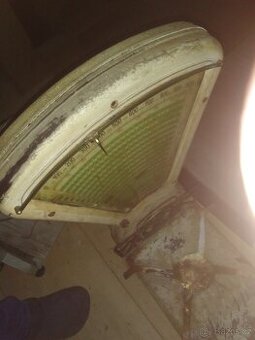 Váha s pákovým dovažovánim.