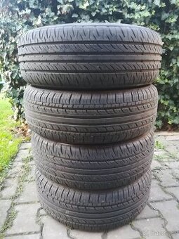 Pneu 205/65 R15