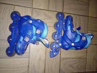 Chlapecké kolečkové brusle