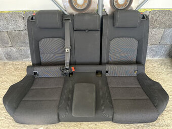 Zadní sedačky a loketka pro VW Passat B8