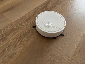 Robotický vysavač - miniaturní
