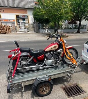 Pronájmu přívěs pro přepravu až 3 motocyklů