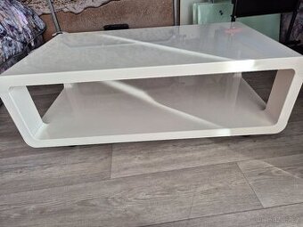 Konferenční stolek