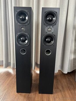 XAVIAN Delizia, TOP stav, černá dýha