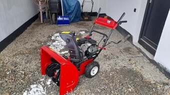 Kvalitní sněhová / sněžná fréza MTD 611