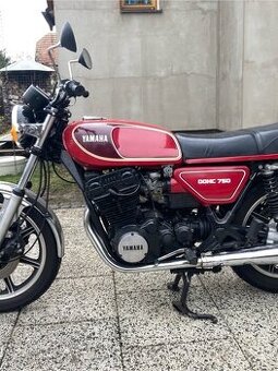 YAMAHA 1T5