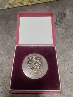 Pamětní medaile nositel řádu prace Hradec Králové