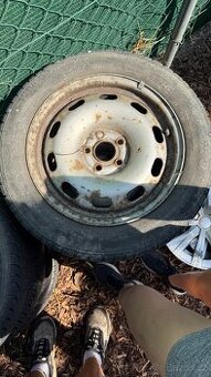 12 – 5x100 185/60 R15 Barum DOT 2716 zimní