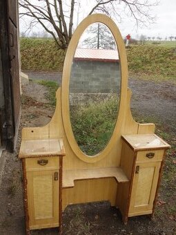 Toaletka měkké dřevo, rok cca 1930