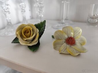 Starožitné porcelánové květy – Ručně malované