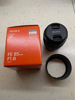 Sony FE 85mm f/1.8 (SEL85F18) – Perfektní portréťák