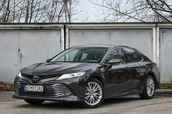 Toyota Camry 2.5 Hybrid Executive e-CVT