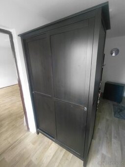 Šatní skříň IKEA HEMNES