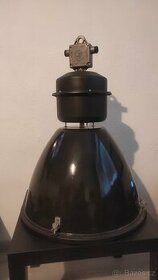 Industriální průmyslové světlo