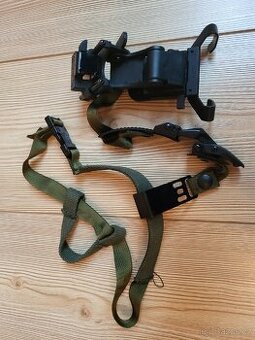 DRŽÁK NA NOČNÍ VIDĚNÍ USGI S PODBRADNÍKEM US ARMY